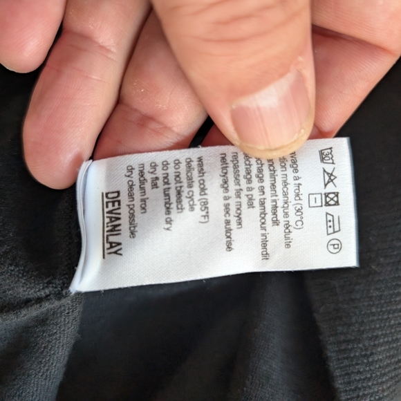 Lacoste Black V-Neck Sweater Soft Knit Fitted - Picture 8 of 12